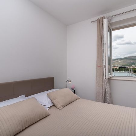 Apartments Maria トロギール エクステリア 写真