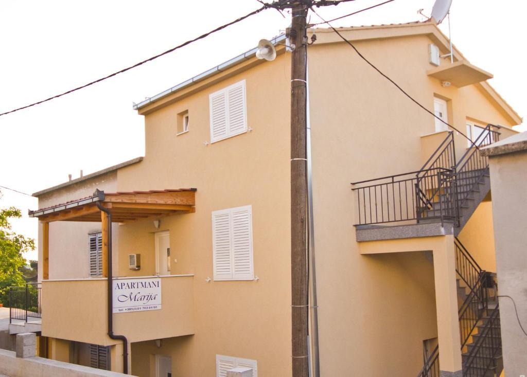 Apartments Maria トロギール エクステリア 写真
