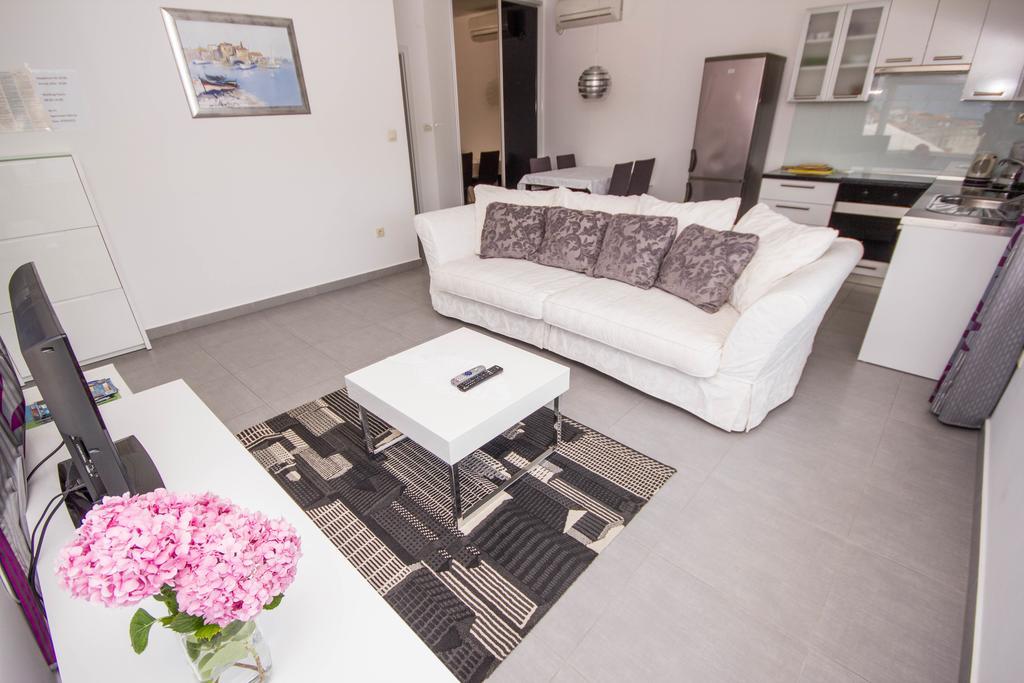 Apartments Maria トロギール エクステリア 写真