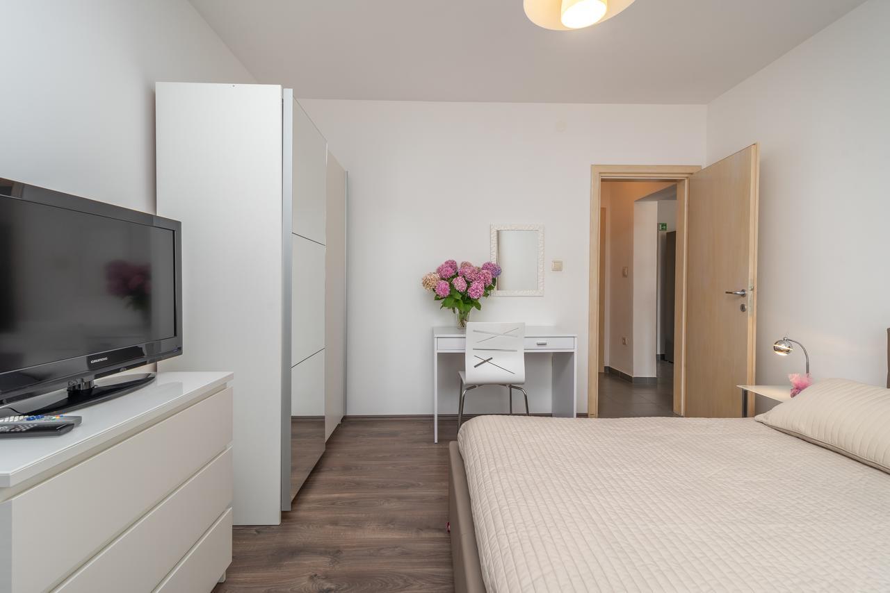 Apartments Maria トロギール エクステリア 写真